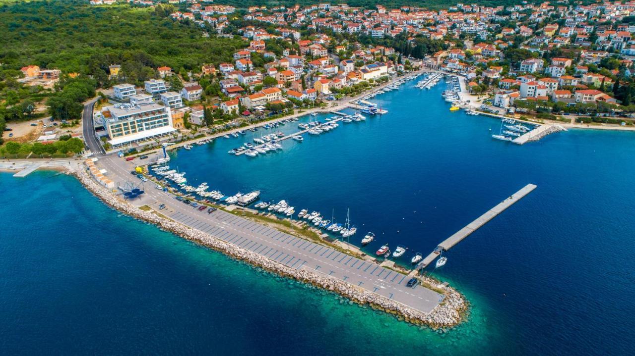 Apartments Kvarner Малинска Экстерьер фото