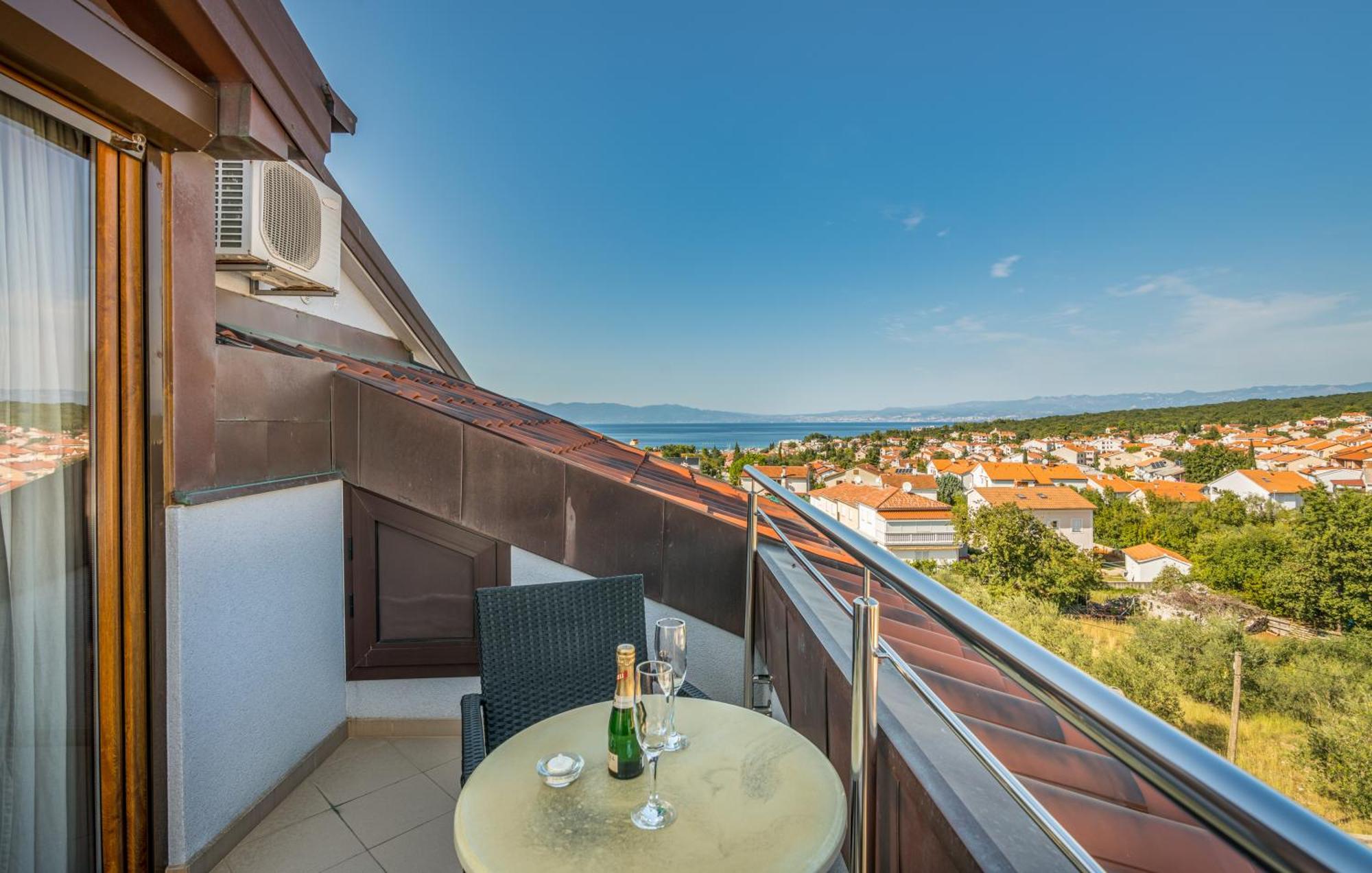Apartments Kvarner Малинска Экстерьер фото