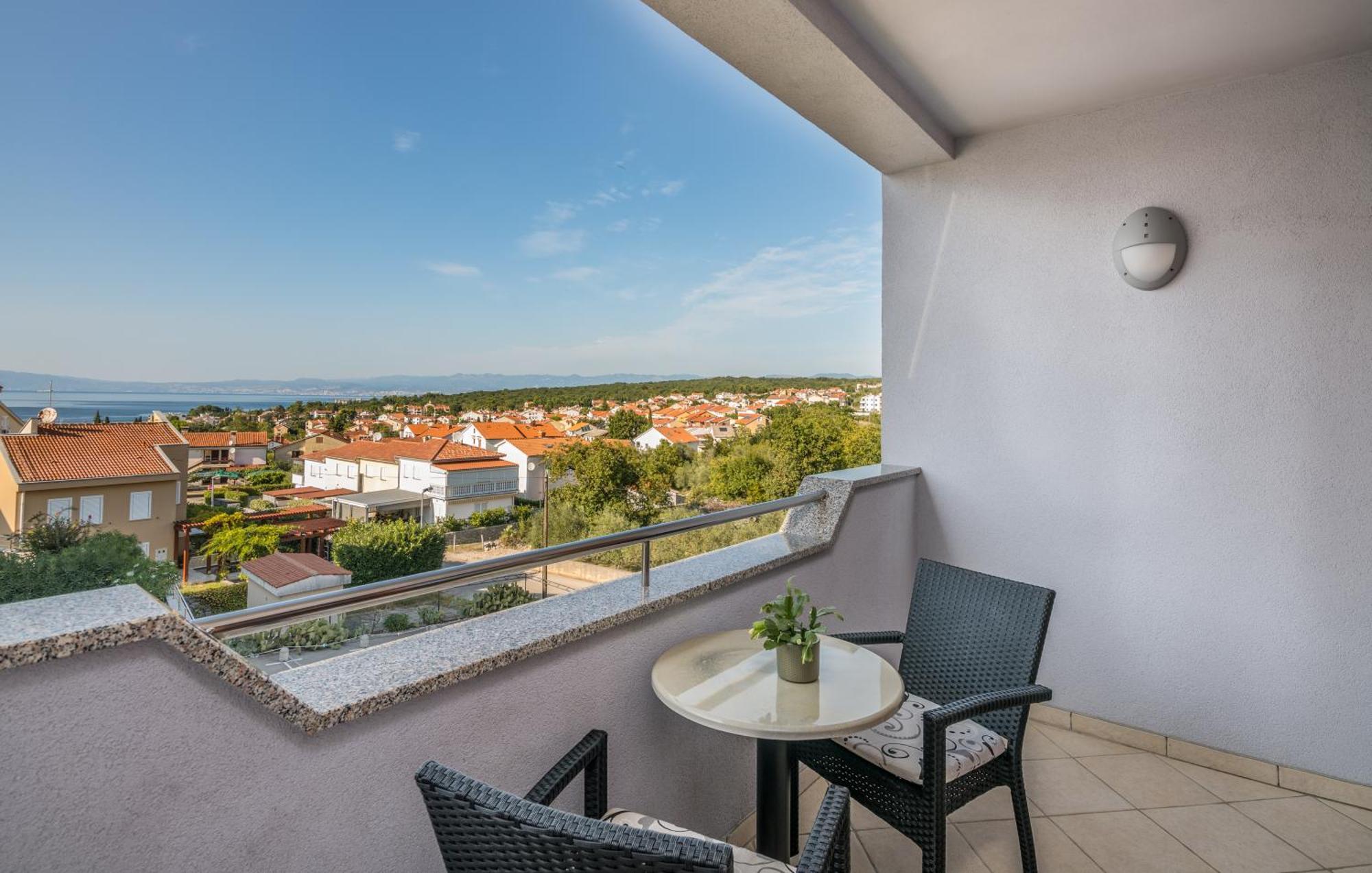 Apartments Kvarner Малинска Экстерьер фото