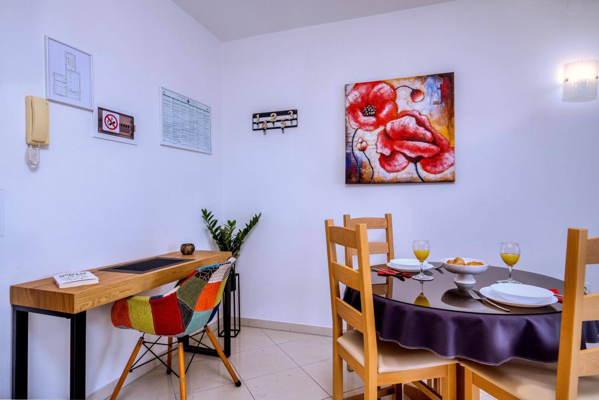 Apartments Kvarner Малинска Экстерьер фото