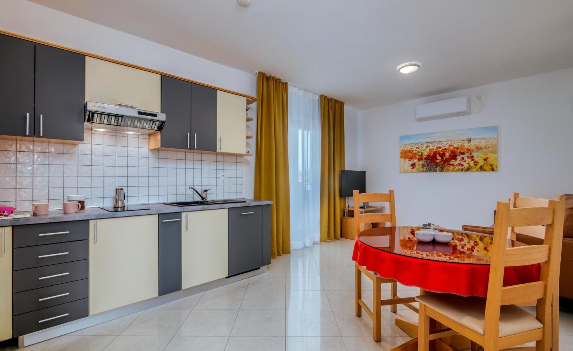 Apartments Kvarner Малинска Экстерьер фото