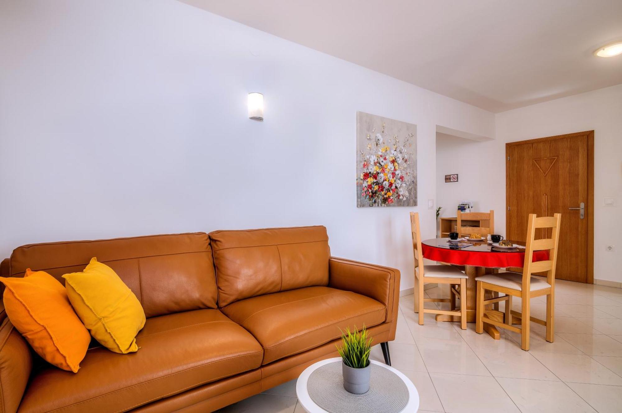 Apartments Kvarner Малинска Экстерьер фото