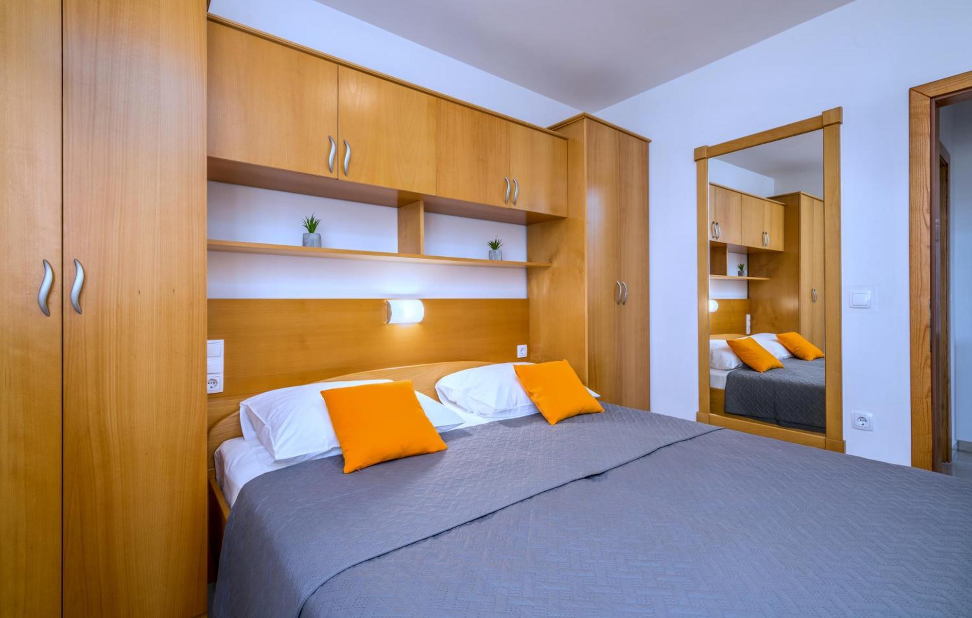 Apartments Kvarner Малинска Экстерьер фото